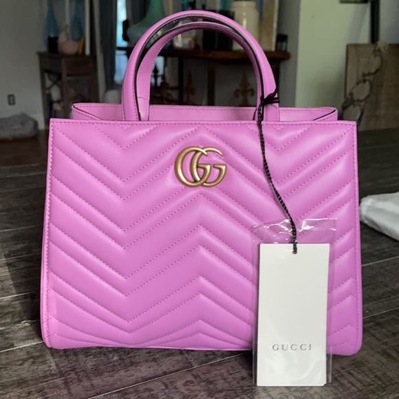 Gucci Handbags - 💗NWT💗Gucci GG Marmont Crossbody Small Tote